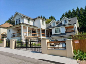 Holland Villa